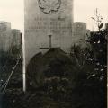 Ellis, Hadden W., Headstone.